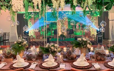 Greenery Themed Presidential Table for the Wedding of Kelvin & Joy  It’s all…