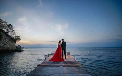 Once in while, right in the middle of an ordinary life, love gives us a fairytal…